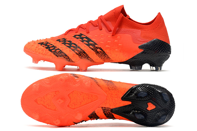 Chuteira Adidas Predator Freak .1 Low FG