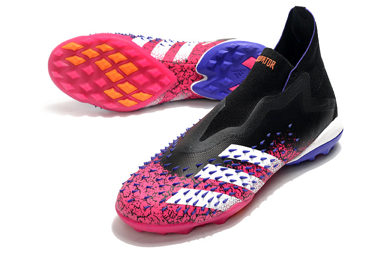 Chuteira Adidas Predator Freak + TF