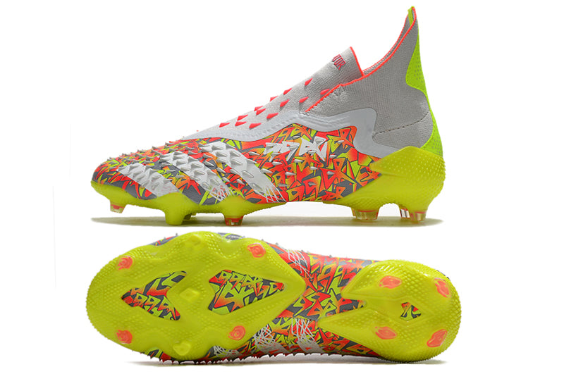 Chuteira Adidas Predator Freack + FG