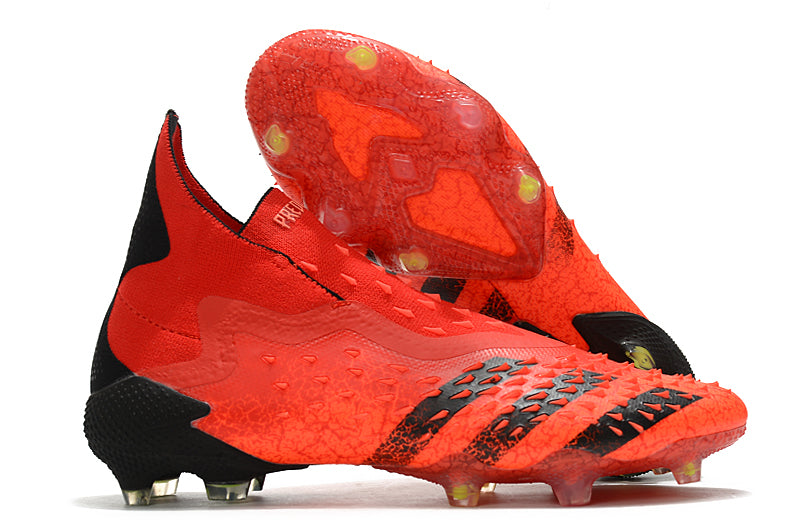 Chuteira Adidas Predator Freack + FG