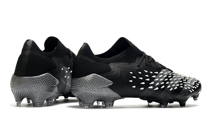 Chuteira Adidas Predator Freak .1 Low FG