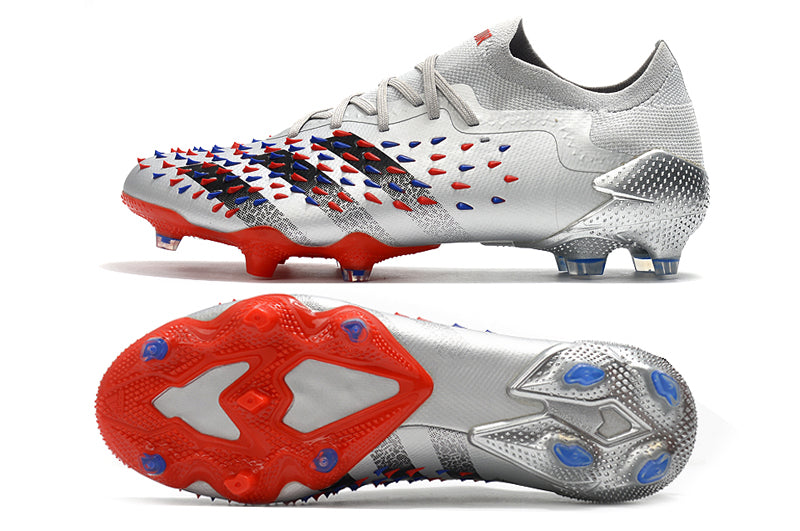 Chuteira Adidas Predator Freak .1 Low FG