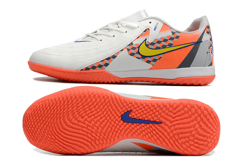 Chuteira Nike Phantom GX 2 IC