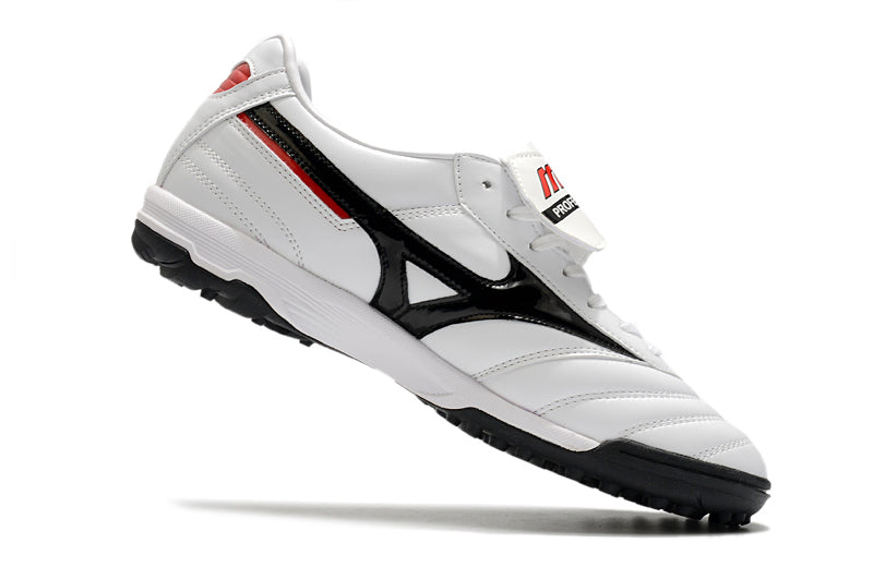 Chuteira Mizuno Morelia Sala Classic TF