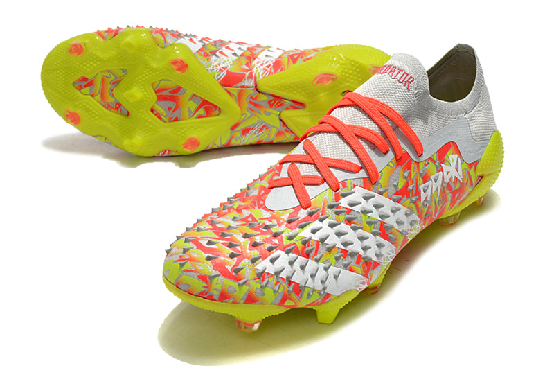 Chuteira Adidas Predator Freak .1 Low FG
