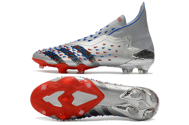 Chuteira Adidas Predator Freack + FG