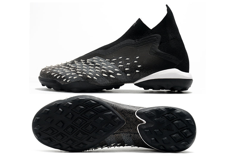Chuteira Adidas Predator Freak + TF
