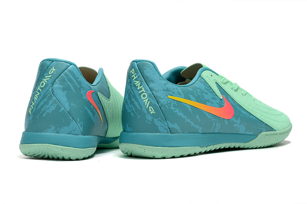 Chuteira Nike Phantom GX 2 IC