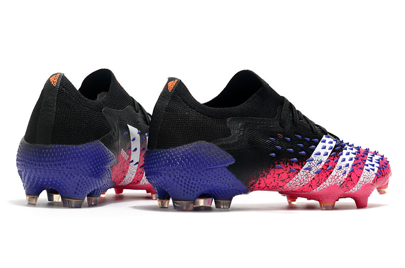 Chuteira Adidas Predator Freak .1 Low FG