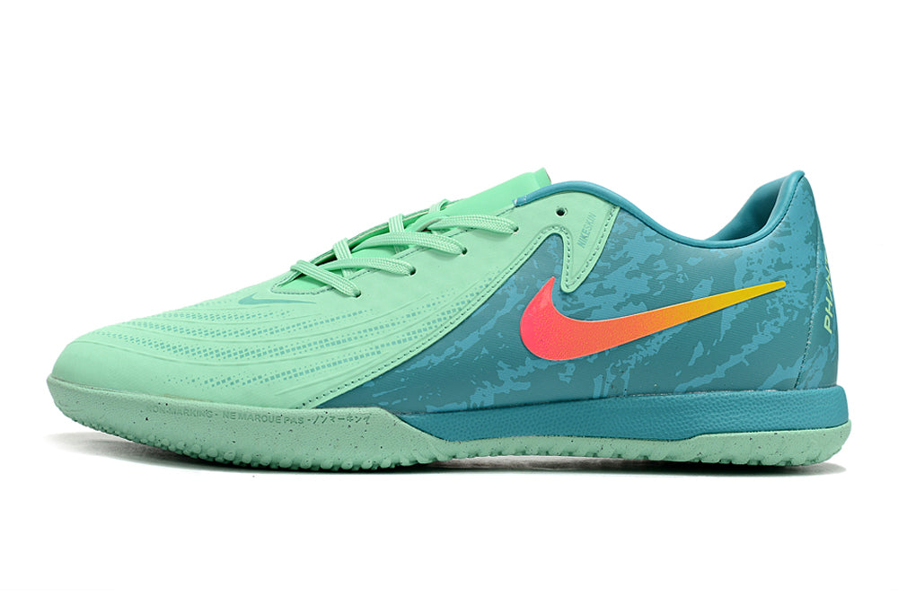 Chuteira Nike Phantom GX 2 IC