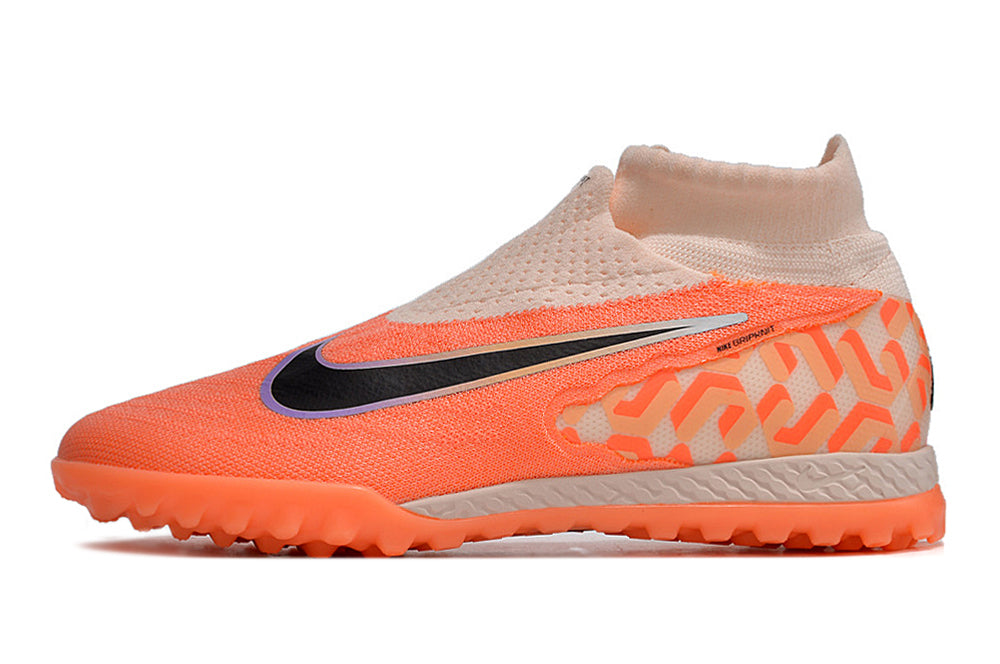 Chuteira  Nike React Phantom GX Pro TF