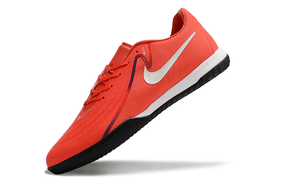 Chuteira Nike Phantom GX 2 IC