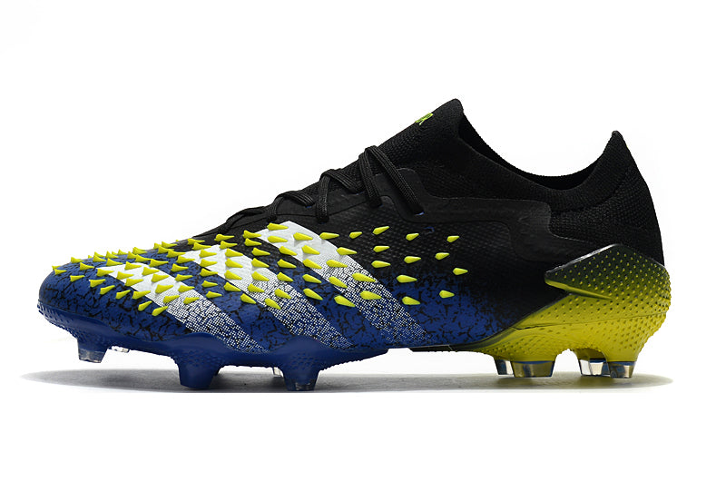 Chuteira Adidas Predator Freak .1 Low FG