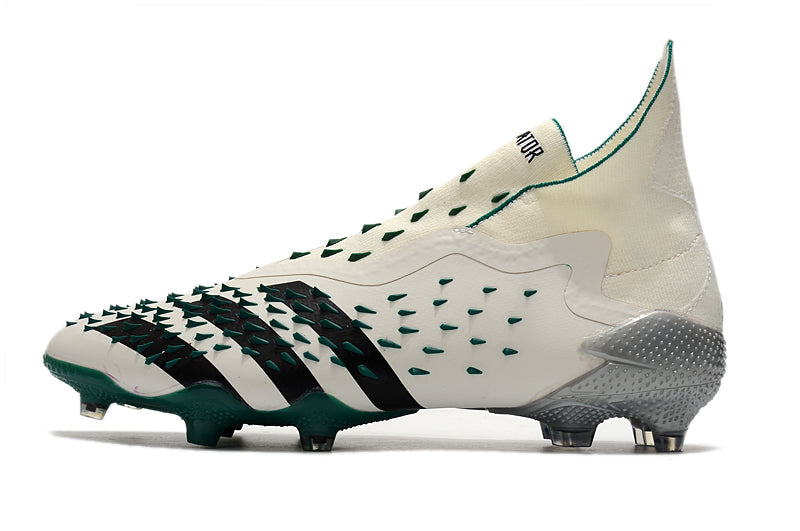Chuteira Adidas Predator Freack + FG