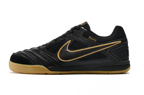 Chuteira Nike SB Gato IC