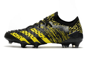 Chuteira Adidas Predator Freak .1 Low FG