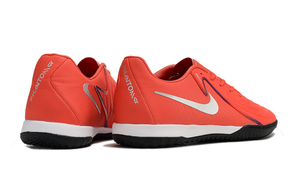 Chuteira Nike Phantom GX 2 IC