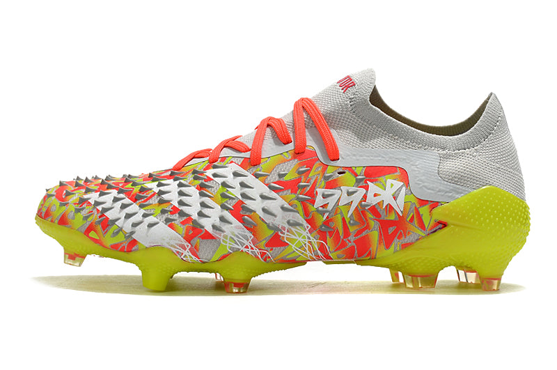 Chuteira Adidas Predator Freak .1 Low FG