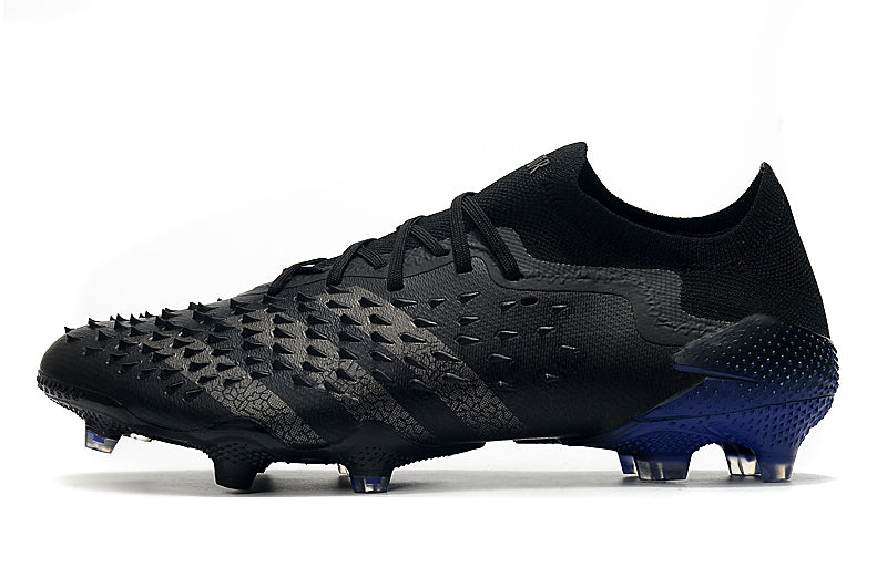 Chuteira Adidas Predator Freak .1 Low FG